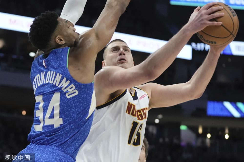 相比之下 相比之下