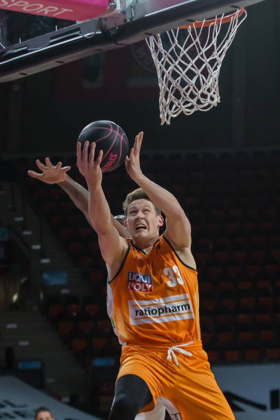 在面对低位 在面对低位