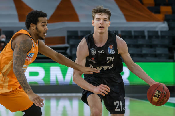 击赛季第二 击赛季第二