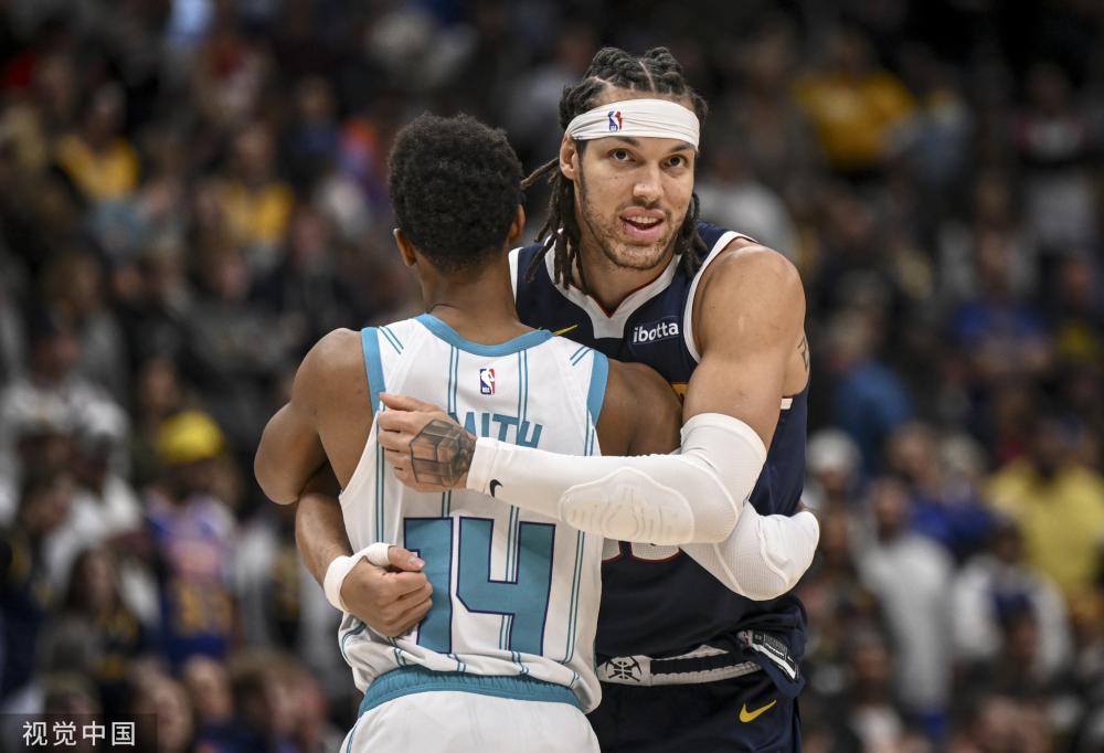 莱万在面对 莱万在面对